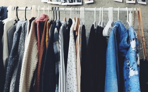 12月全國紡織服裝專業(yè)市場(chǎng)景氣指數(shù)小幅回落，日用品銷售穩(wěn)中有進(jìn)
